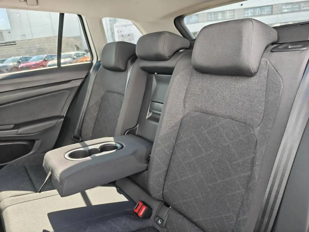 Volkswagen Golf Variant Life 6G 1,0TSi / 81kW
