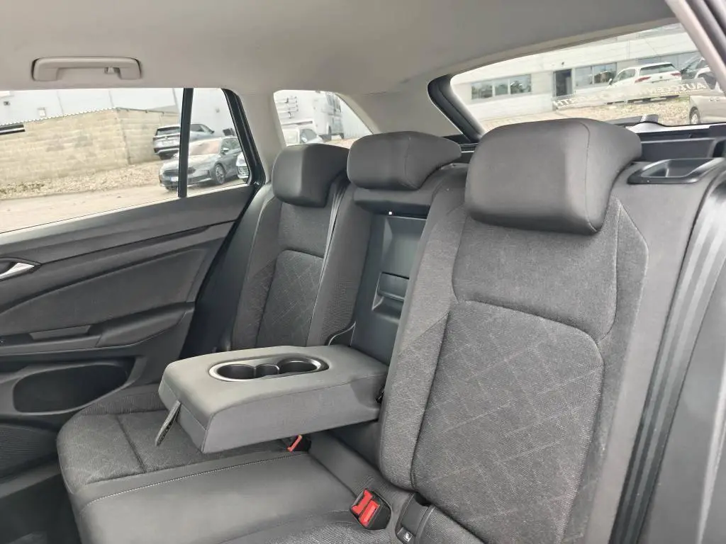 Volkswagen Golf Variant Life 6G 1,0TSi / 81kW