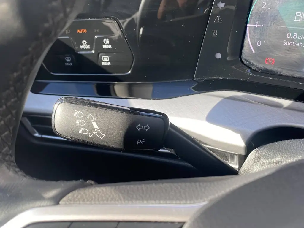 Volkswagen Golf Variant Life 6G 1,0TSi / 81kW