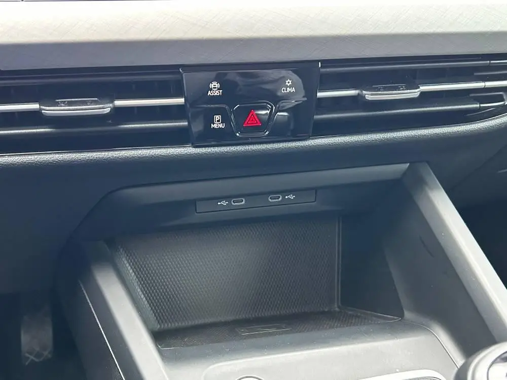 Volkswagen Golf Variant Life 6G 1,0TSi / 81kW