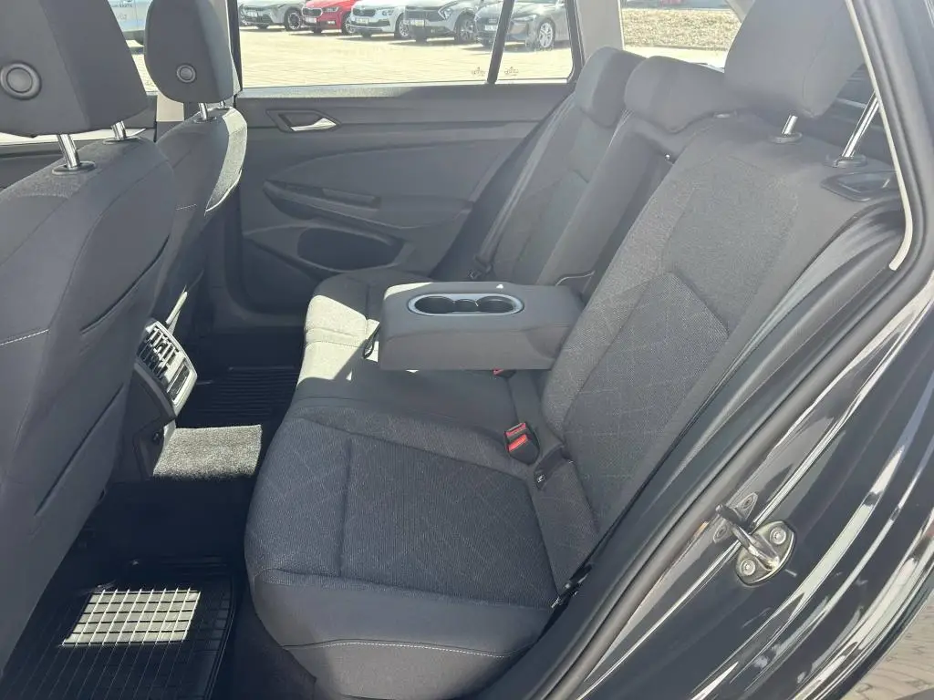 Volkswagen Golf Variant Life 6G 1,5TSi / 96kW