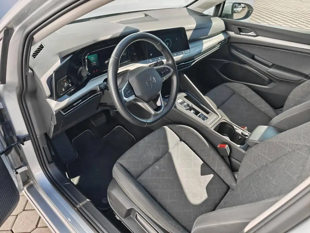 Volkswagen Golf Variant Life 7DSG 1,5 eTSI / 110kW