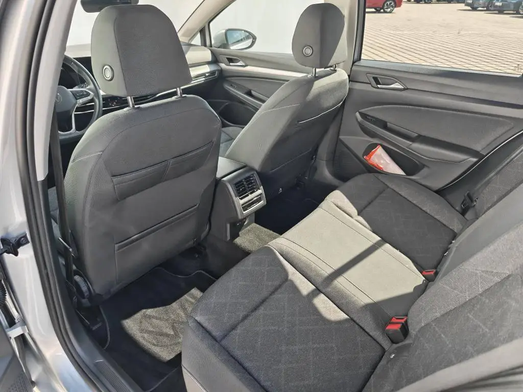Volkswagen Golf Variant Life 7DSG 1,5 eTSI / 110kW