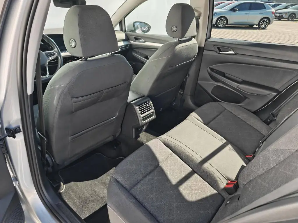 Volkswagen Golf Variant Life 7DSG 1,5 eTSI / 110kW