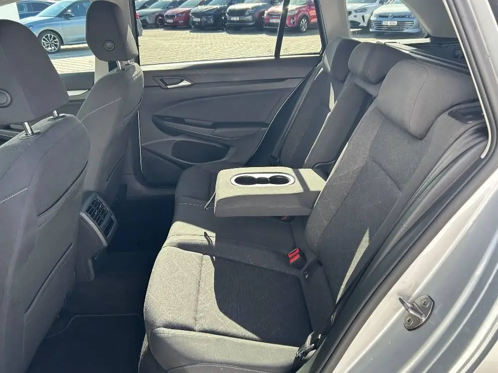 Volkswagen Golf Variant Life 7DSG 1,5 eTSI / 110kW