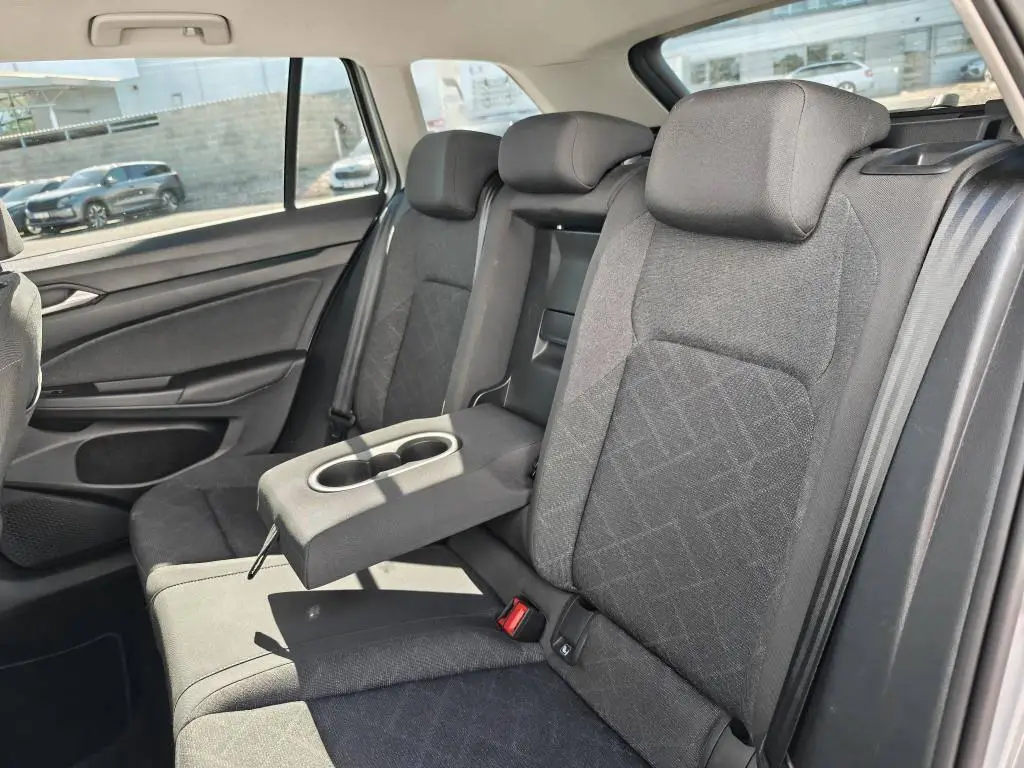 Volkswagen Golf Variant Life 7DSG 1,5 eTSI / 110kW