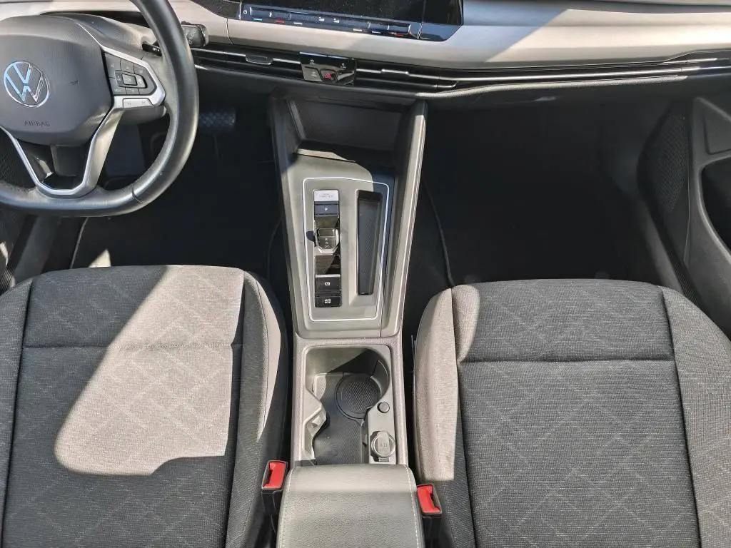 Volkswagen Golf Variant Life 7DSG 1,5 eTSI / 110kW