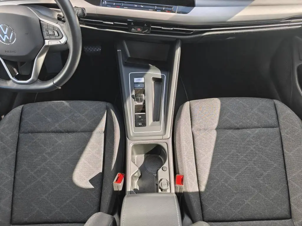 Volkswagen Golf Variant Life 7DSG 1,5 eTSI / 110kW