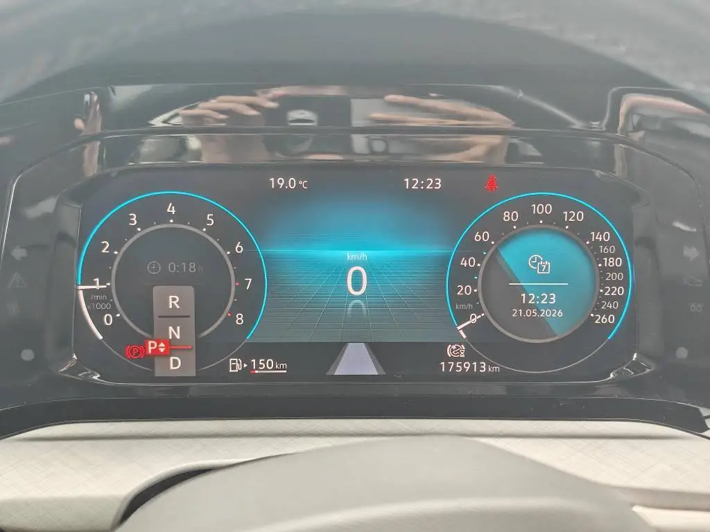 Volkswagen Golf Variant Life 7DSG 1,5 eTSI / 110kW