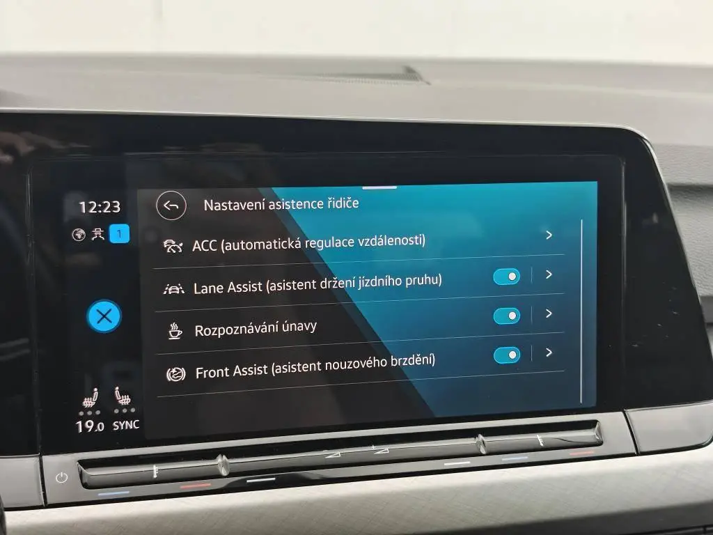 Volkswagen Golf Variant Life 7DSG 1,5 eTSI / 110kW