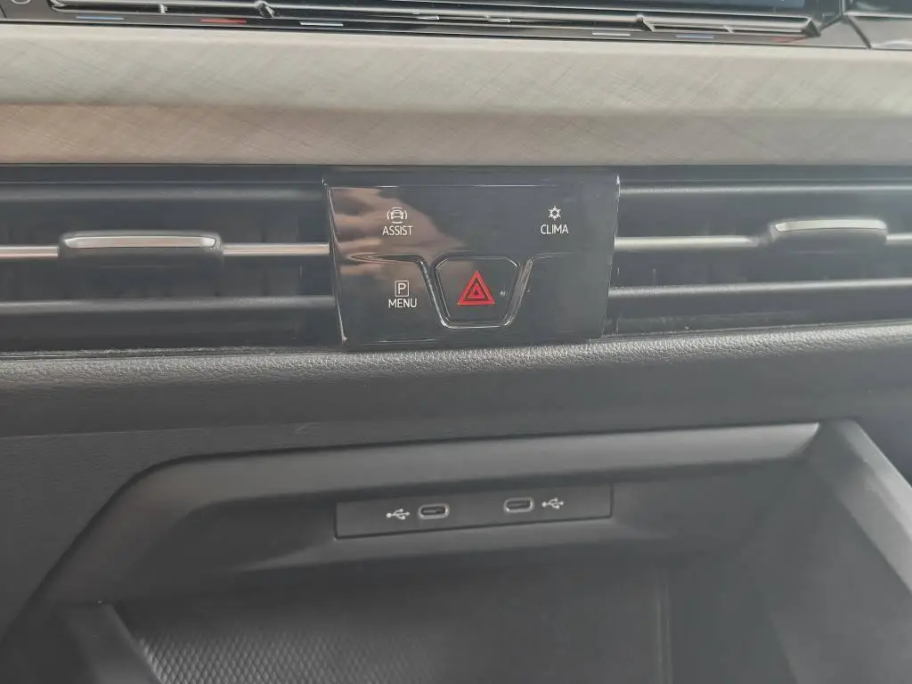 Volkswagen Golf Variant Life 7DSG 1,5 eTSI / 110kW