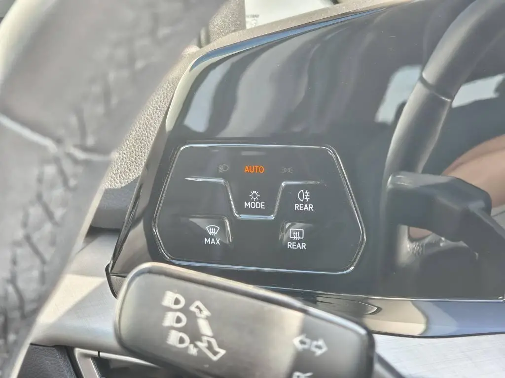 Volkswagen Golf Variant Life 7DSG 1,5 eTSI / 110kW