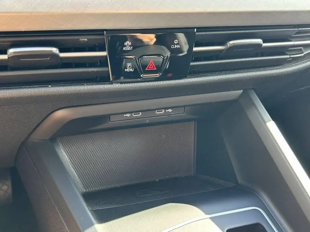 Volkswagen Golf Variant Life 7DSG 1,5 eTSI / 110kW