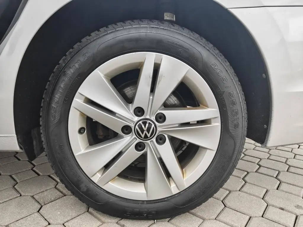 Volkswagen Golf Variant Life 7DSG 1,5 eTSI / 110kW