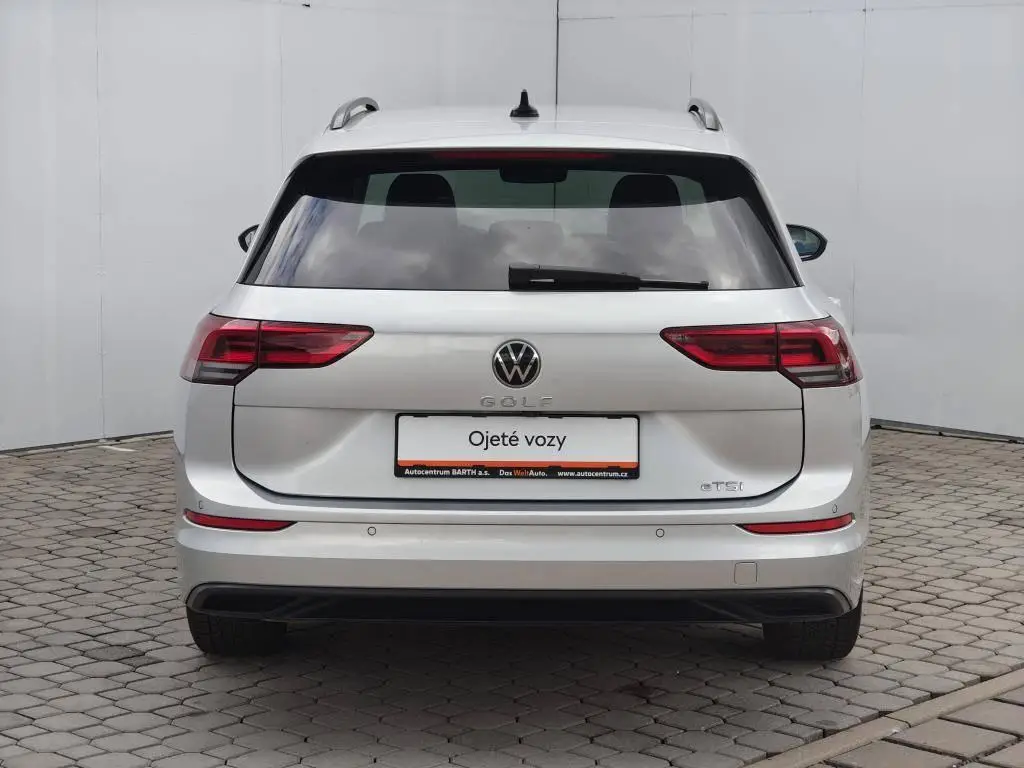Volkswagen Golf Variant Life 7DSG 1,5 eTSI / 110kW