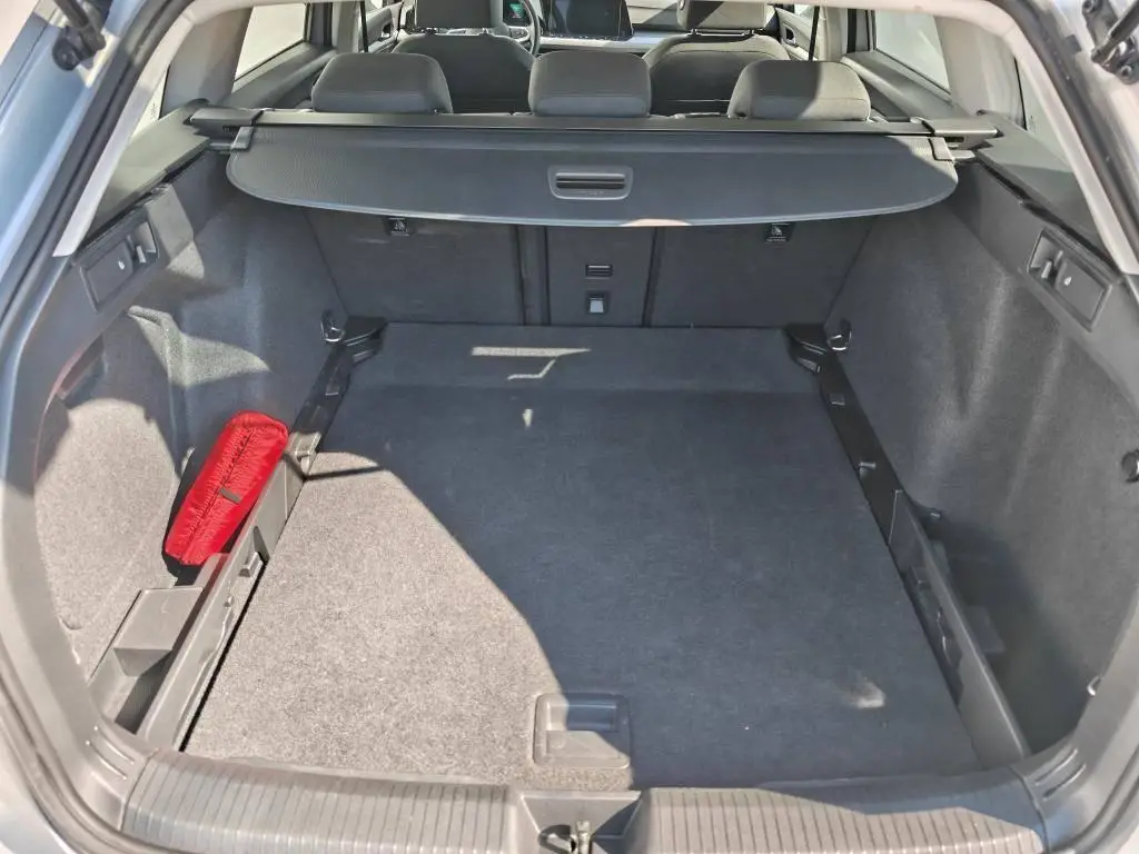 Volkswagen Golf Variant Life 7DSG 1,5 eTSI / 110kW
