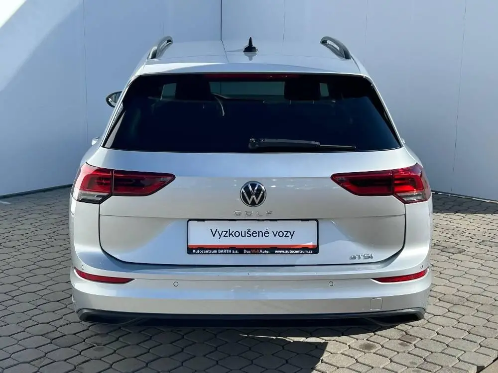 Volkswagen Golf Variant Life 7DSG 1,5 eTSI / 110kW