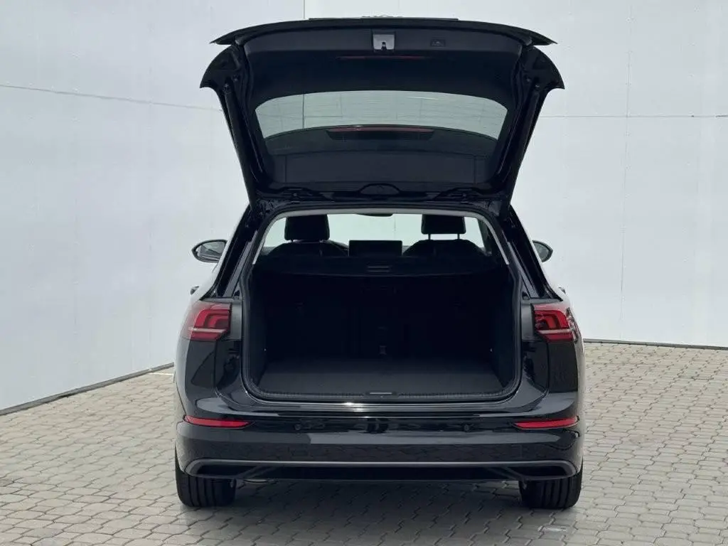 Volkswagen Golf Variant People 6G 1,5TSI / 110kW