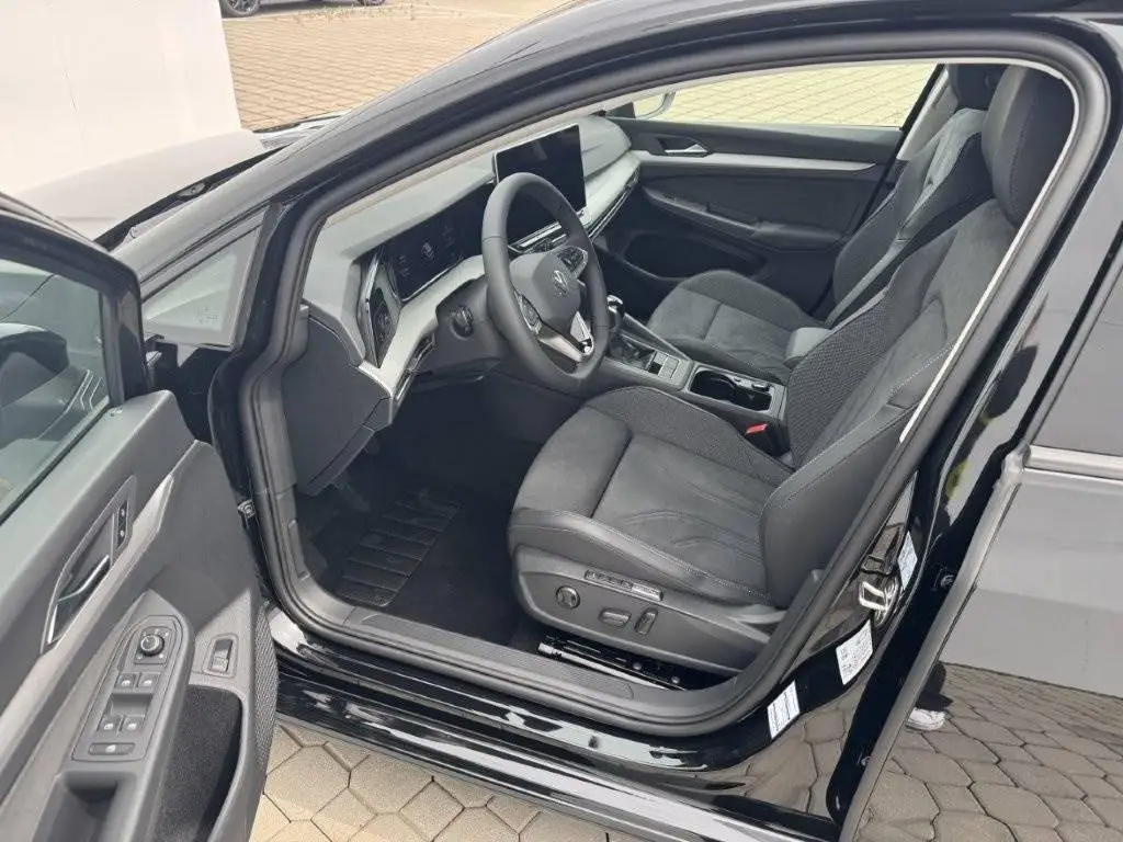 Volkswagen Golf Variant People 6G 1,5TSI / 110kW
