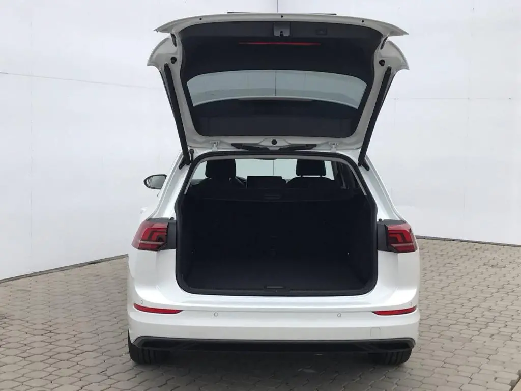 Volkswagen Golf Variant People 6G 1,5TSI / 110kW