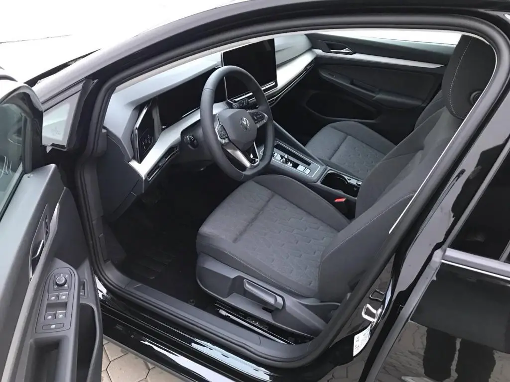 Volkswagen Golf Variant People 7DSG 1,5eTSI / 110kW