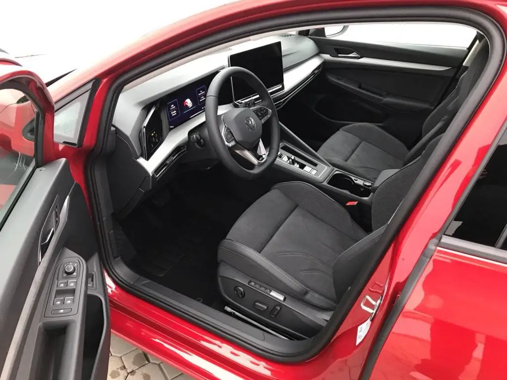 Volkswagen Golf Variant People 7DSG 1,5eTSI / 110kW