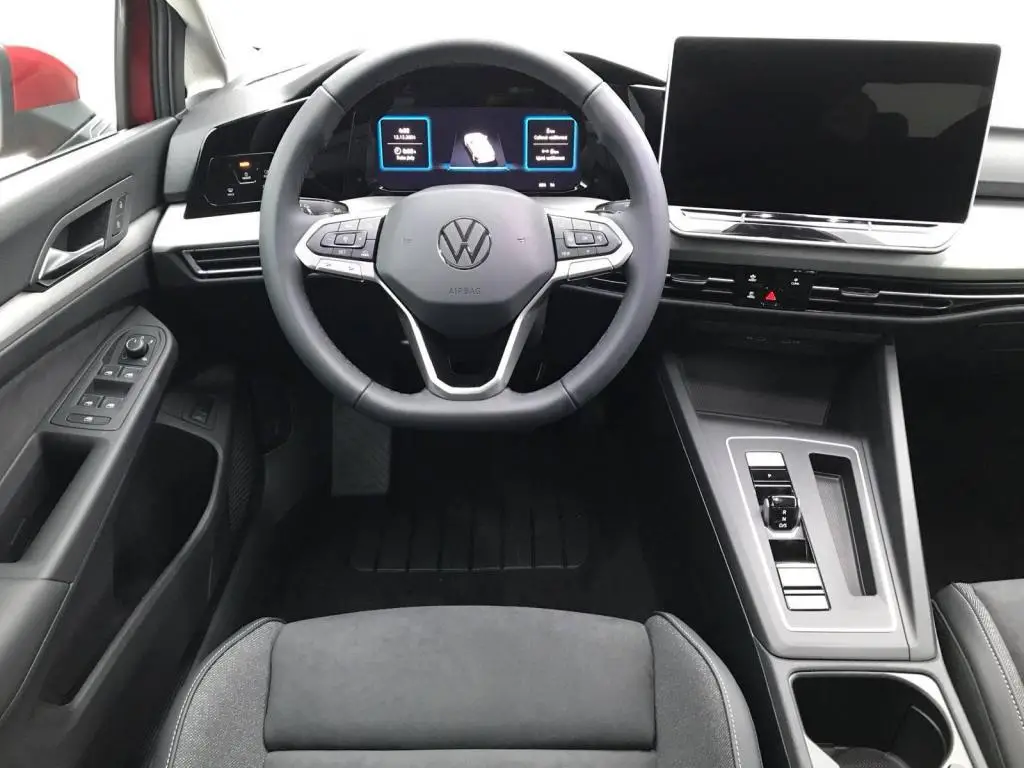 Volkswagen Golf Variant People 7DSG 1,5eTSI / 110kW