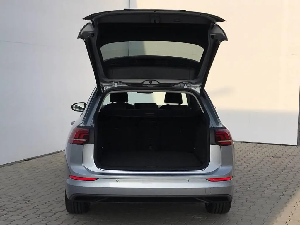 Volkswagen Golf Variant People 7DSG 1,5eTSI / 110kW