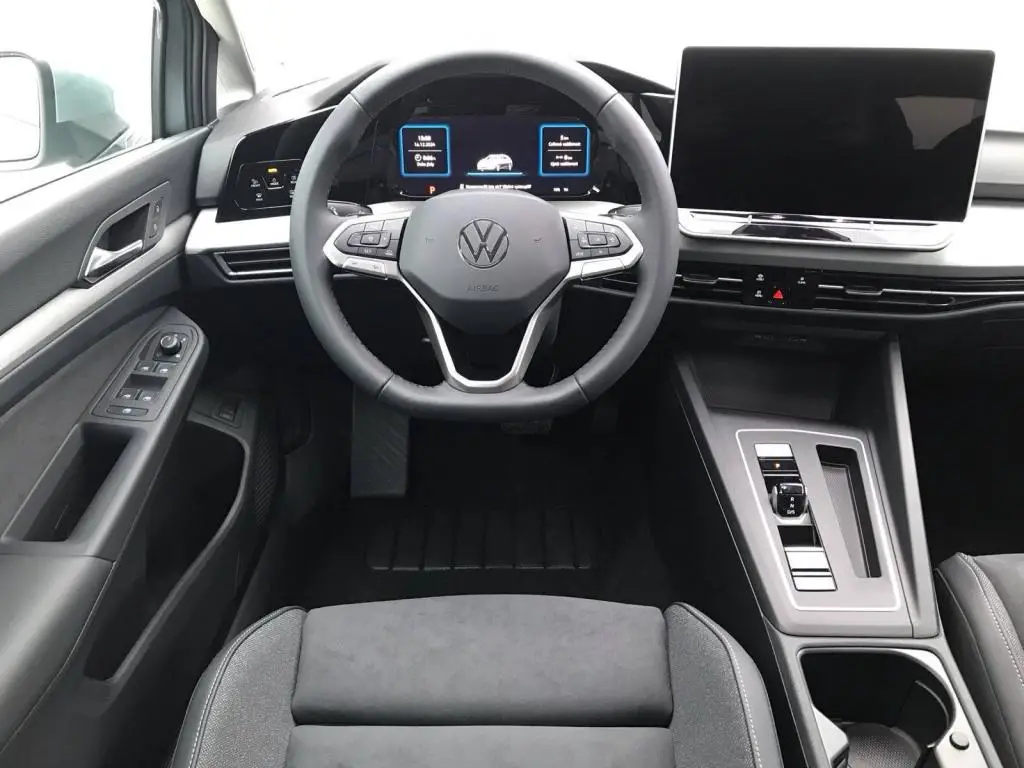 Volkswagen Golf Variant People 7DSG 1,5eTSI / 110kW