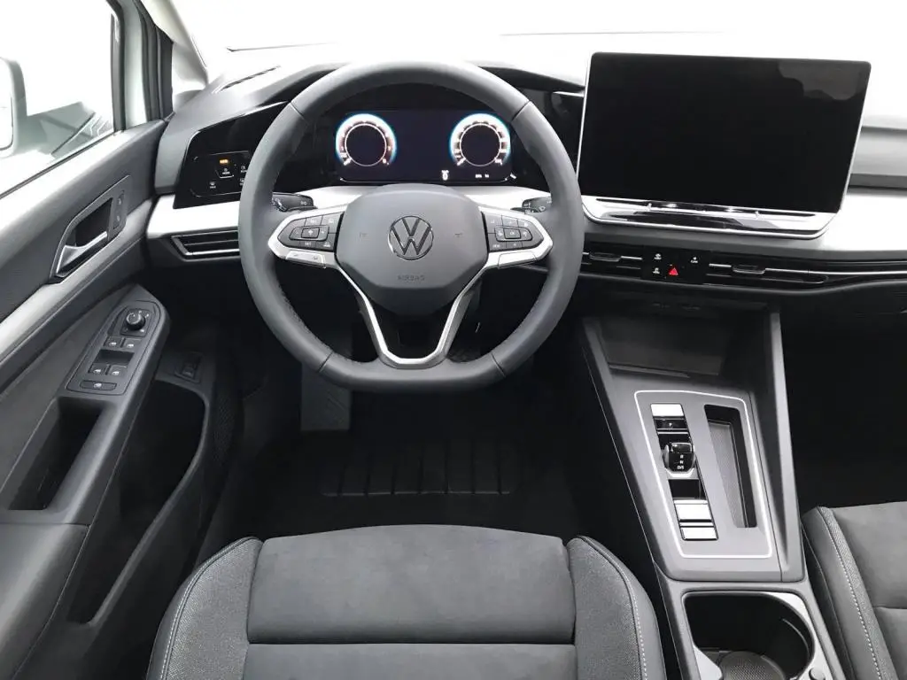 Volkswagen Golf Variant People 7DSG 1,5eTSI / 110kW
