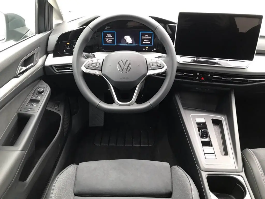 Volkswagen Golf Variant People 7DSG 1,5eTSI / 110kW