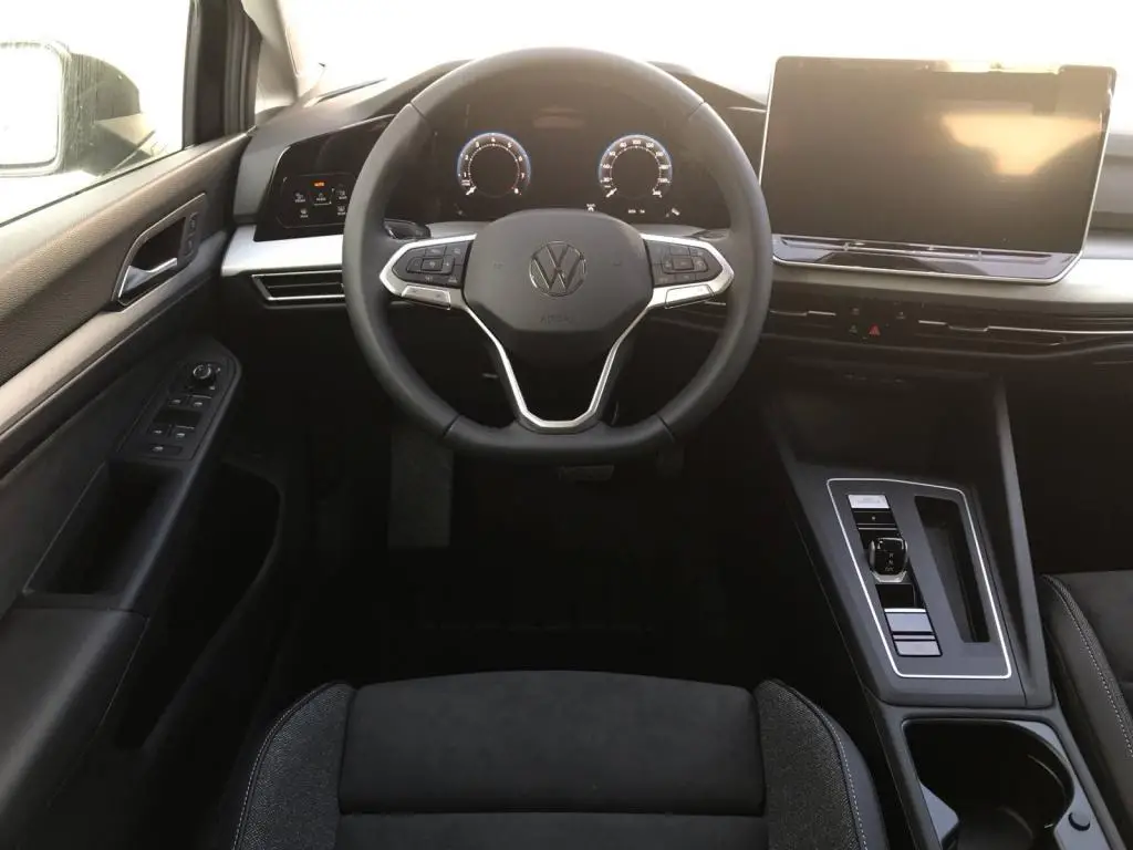 Volkswagen Golf Variant People 7DSG mHEV 1,5eTSI / 85kW