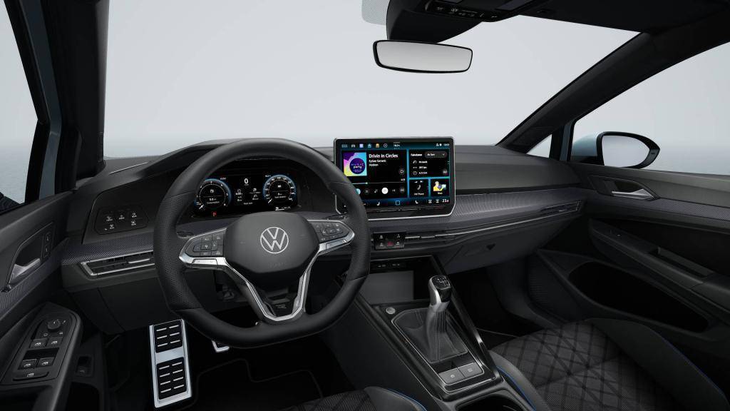 Volkswagen Golf Variant R-Line People 6G 1,5TSI / 110kW
