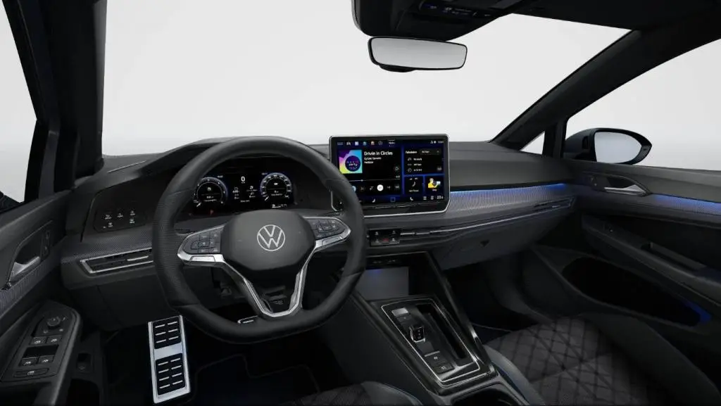 Volkswagen Golf Variant R-Line People 7DSG mHEV 1,5eTSI / 110kW