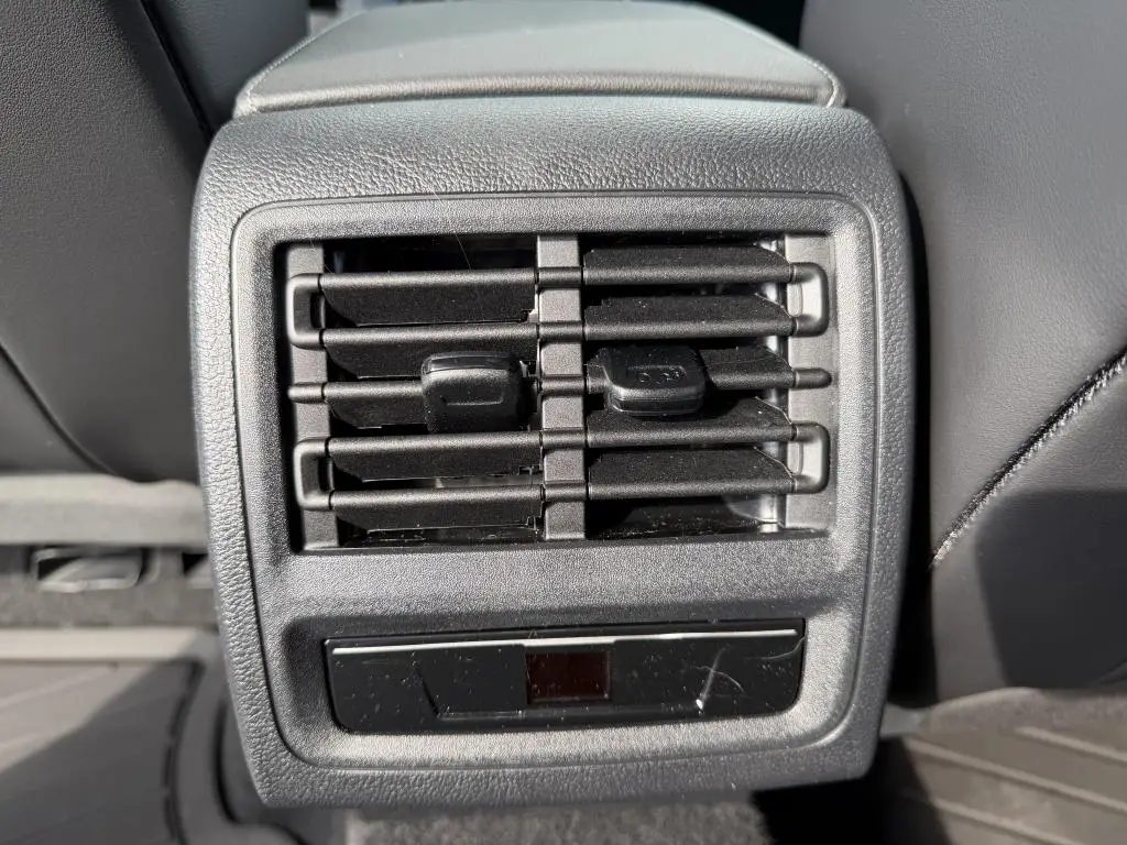 Volkswagen Golf Variant R-Line People 7DSG mHEV 1,5eTSI / 110kW