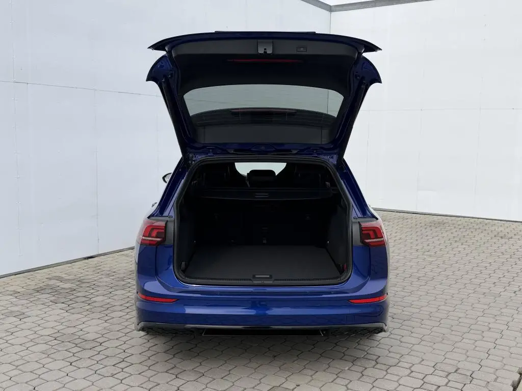 Volkswagen Golf Variant R-Line People 7DSG mHEV 1,5eTSI / 110kW