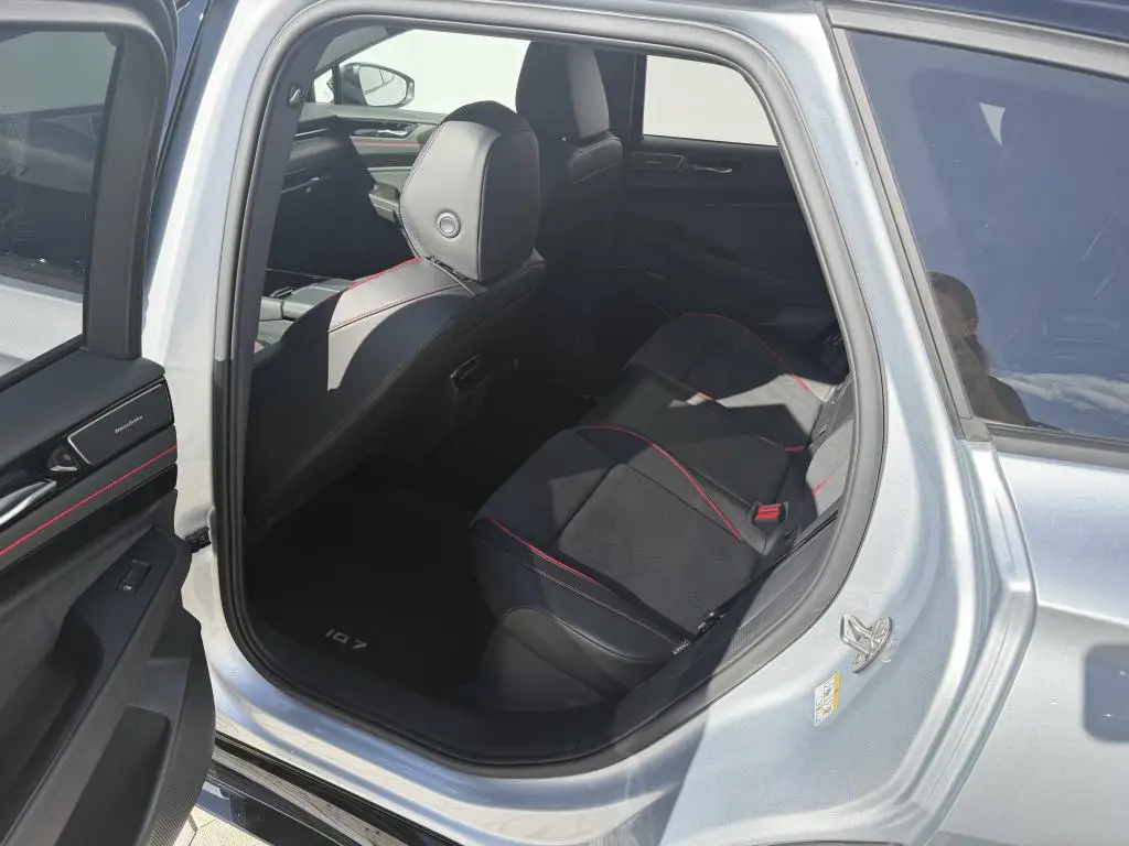 Volkswagen ID.7 Tourer GTX People 86kWh 4Motion  / 250kW
