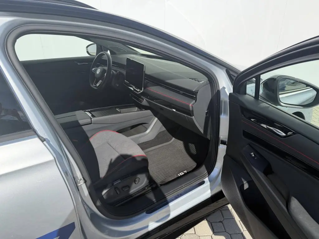 Volkswagen ID.7 Tourer GTX People 86kWh 4Motion  / 250kW