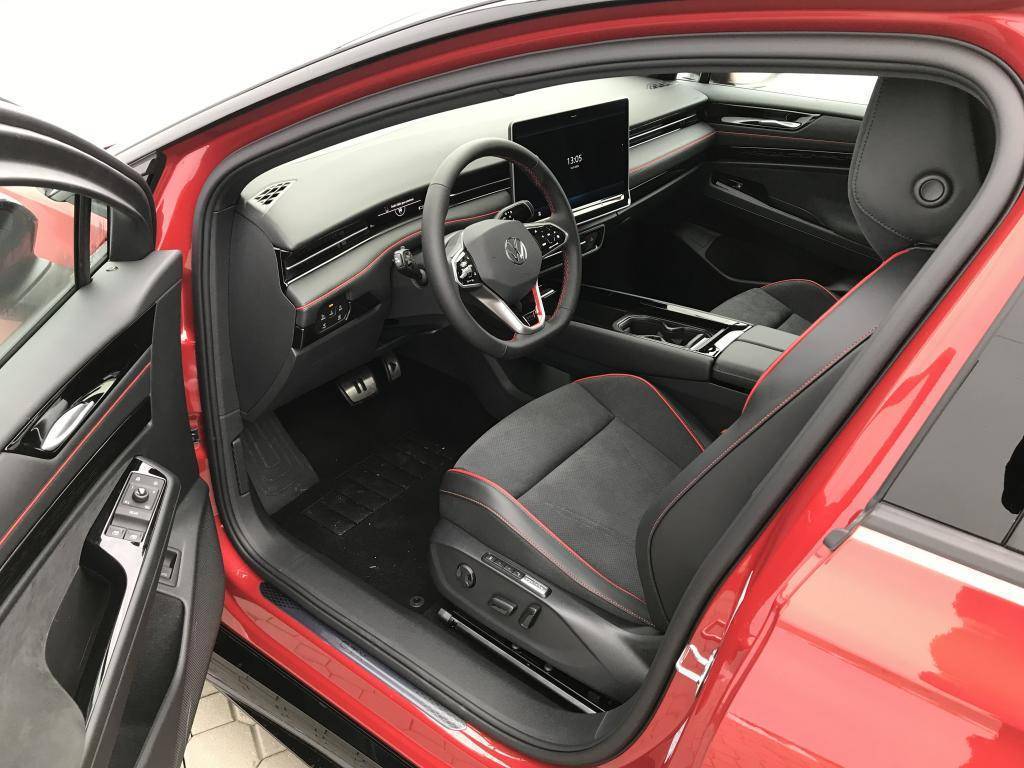 Volkswagen ID.7 Tourer GTX People baterie 86kWh  / 250kW