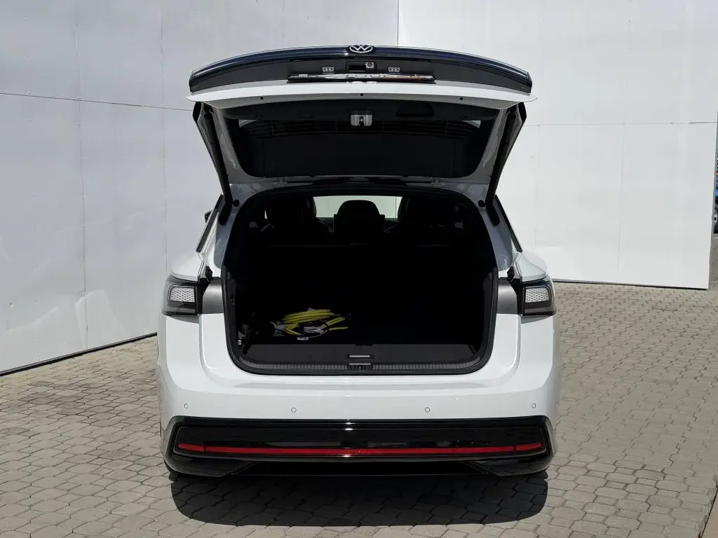 Volkswagen ID.7 Tourer Pro People 77kWh  / 210kW