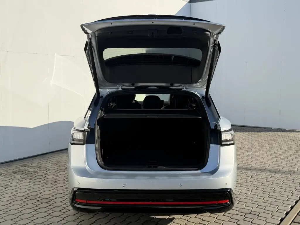 Volkswagen ID.7 Tourer Pro People 77kWh  / 210kW