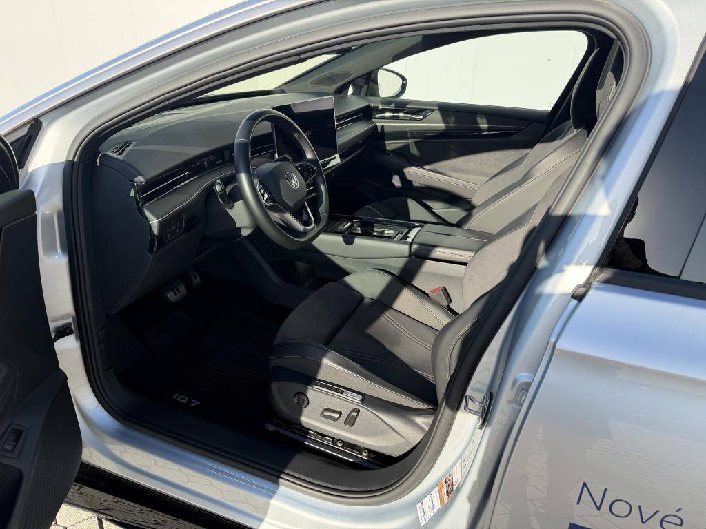 Volkswagen ID.7 Tourer Pro People 77kWh  / 210kW