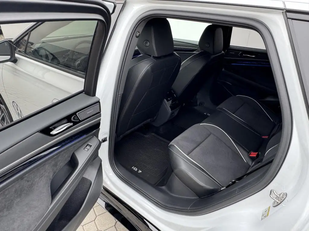 Volkswagen ID.7 Tourer Pro S People  / 210kW