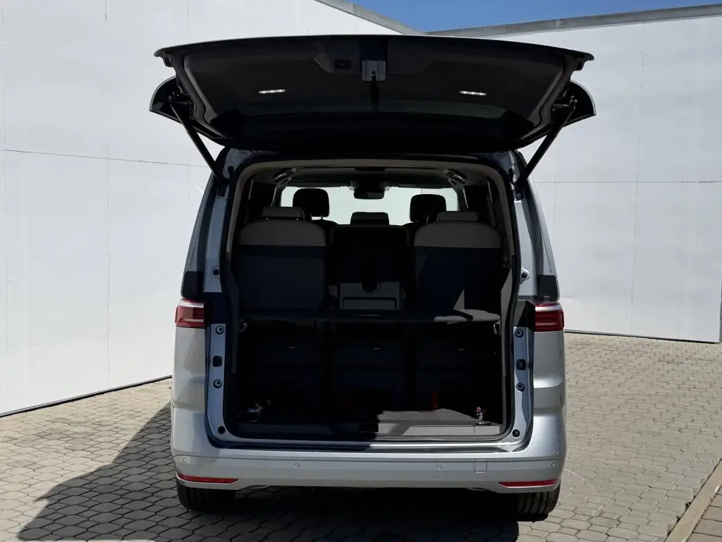 Volkswagen Multivan Life 7DSG 2,0TDI / 110kW