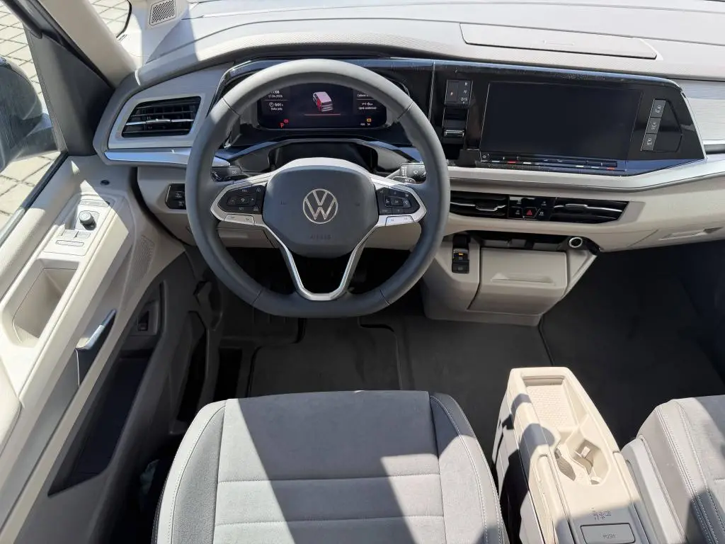 Volkswagen Multivan Life 7DSG 2,0TDI / 110kW