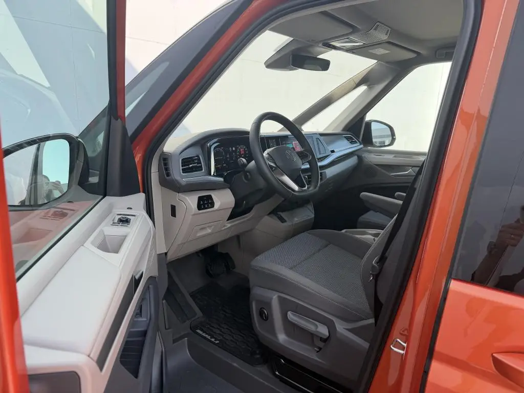 Volkswagen Multivan Long Life 7DSG 2,0TSI / 150kW