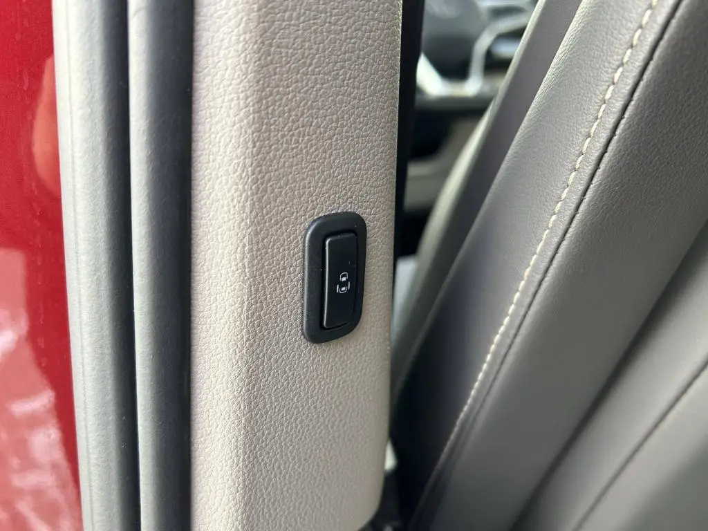 Volkswagen Multivan Style Long 7DSG 2,0TSi / 150kW