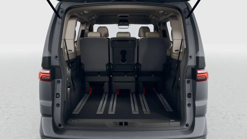 Volkswagen Multivan Trend 7DSG 2,0TSI / 150kW (5 míst)