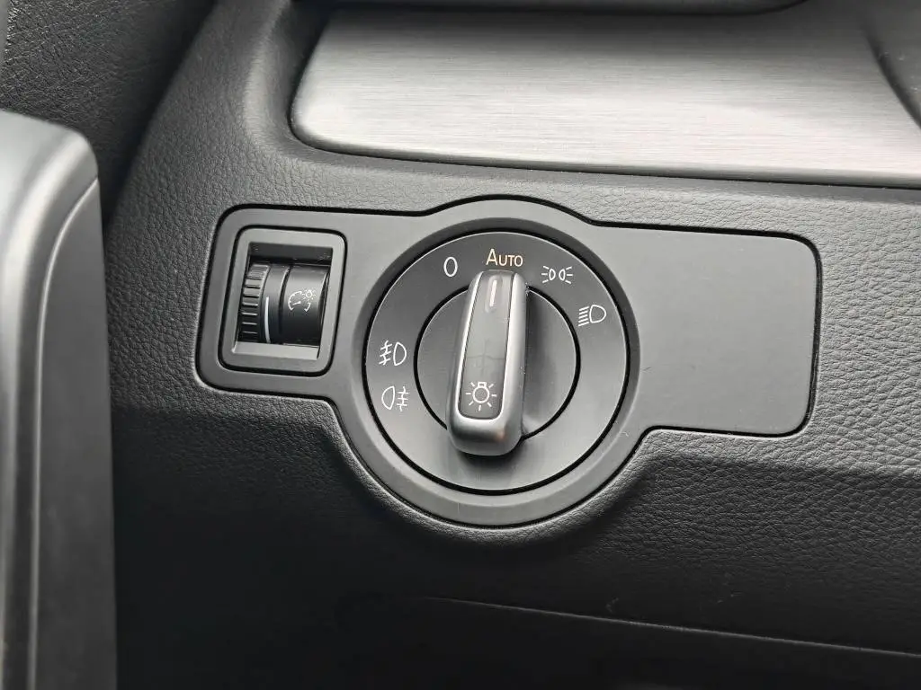 Volkswagen Ostatní Passat Var.Comfortline 2,0 TDI DPF / 103kW