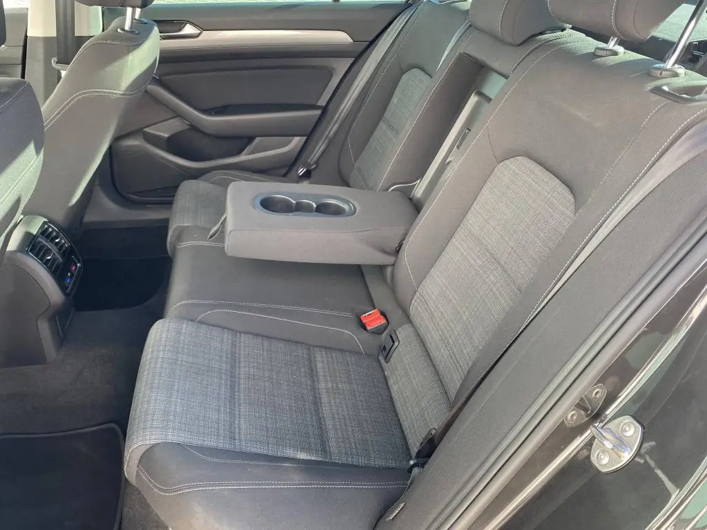 Volkswagen Passat Business 1,5TSI  / 110kW